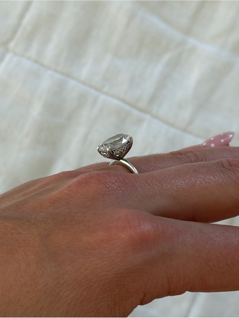 Engagement ring - Picture 2 of 4